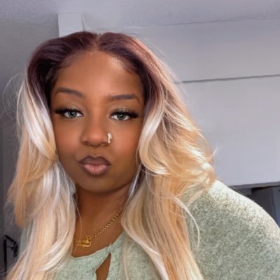 CashTag: $JaeLaroja • FinDom #BLM • BottleGirl Moonshine 🌙 of TDI • Cosplayer • KINGS 👑 • ΔΦΔ 🐾 🌈👩🏾🎨👑💃🏾