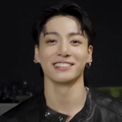 mei_iwxxjk's profile picture. (● ˃̶͈̀ロ˂̶͈́)੭ꠥ⁾⁾ @BTS_twt Save my life ♡ 영원할방탄과 아미의화양연화 #คลังฟิคเมย์สาม #เมย์สามรีวิว #กอวสามหน่อ #besideSuxI fan account