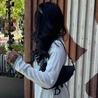 Z (@zahraloum) Twitter profile photo