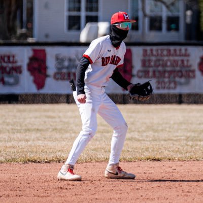 RyanObrochta16's profile picture. HHS 2027 -SS•OF•RHP -4.0 GPA (Honor Roll) -GRB IL #16 •224-678-2496 •rro16@icloud.com