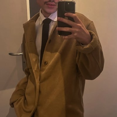 sabuza_z's profile picture. 🅿️🎲 • boit la pêche et garde l’eau fraîche