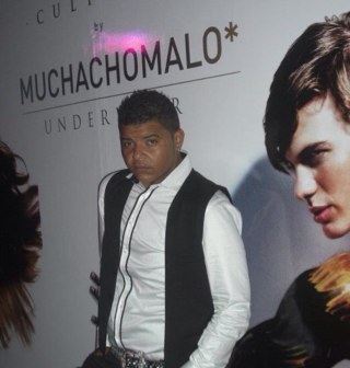 Johnriiri's profile picture. 