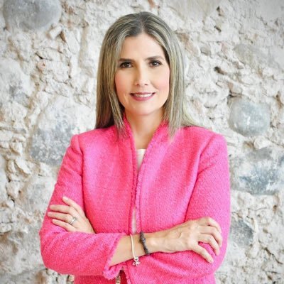 Soy una mujer que sabe que siempre la familia es lo más importante.