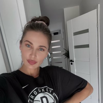 #CRYPTO #BTC #ETH #NFT #awsb #stock #fund #USDCPortfolio Enthusiast. 🐕 Enthusiast. CPA. Fitness. Traveler.