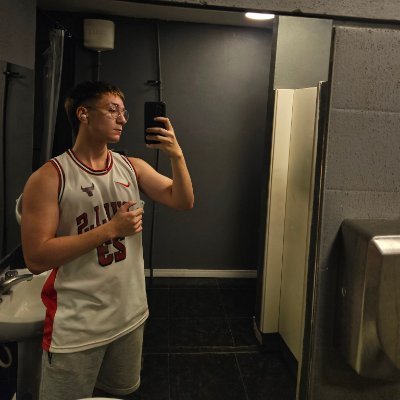 19y 🇦🇷🇧🇷 • Professional VALORANT player for
former: @FuriousGamingLA @LRVEsports
https://t.co/qDWE9pNfnw
✉ emanuelzalazar3214@gmail.com o MD