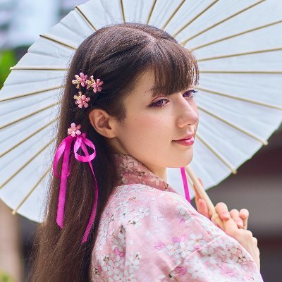 🇯🇵/🇦🇹Cosplayer🌸Call me Eli!🌸Never stop working on yourself🌷https://t.co/1UyIZfF2vL