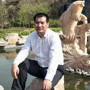 ruoyu452226401's profile picture. 多言数穷不如守中