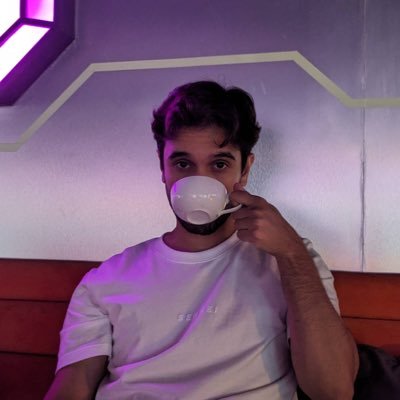 alexxloops's profile picture. small mrr, big heart