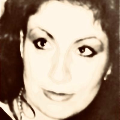 NYU 👩🎓UCLA ✍️ #AFF||#BlueCat || #BigBreak || #Zoetrope || #Nicholl 15%|| 🍆parm Expert|| #QueenOfBanter || Lost a #SpellingBee on purpose 🤦♀️
