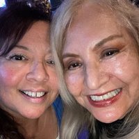 Yvette E. (@yvettee888) 's Twitter Profile