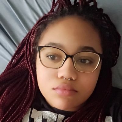 fitsarehappy's profile picture. eat raw, unfiltered, crystallized, locally sourced honey. eat that pollen. do it.