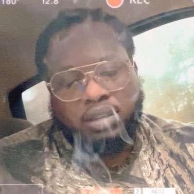 XXXII // TroyU old head and Alum// “Don’t worry bout what the … I be doing” // just BASS and h a z e.