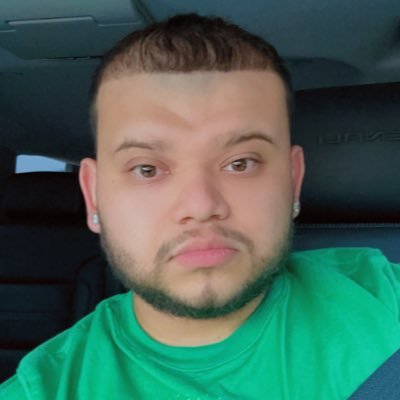 JerseyKingJay's profile picture. Max 🦮 31😲😞 🇸🇻 #FlyEaglesFly 🏆🏆#UFGators #LebronFan4x💍🏆#NYYankees #NJDevils #RHLM “Be yourself, that’s always enough” - Jalen Hurts GO BIRDS! 🦅