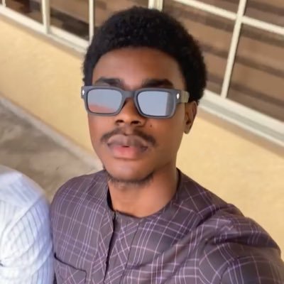 itzmichaelibeh's profile picture. nothing much.