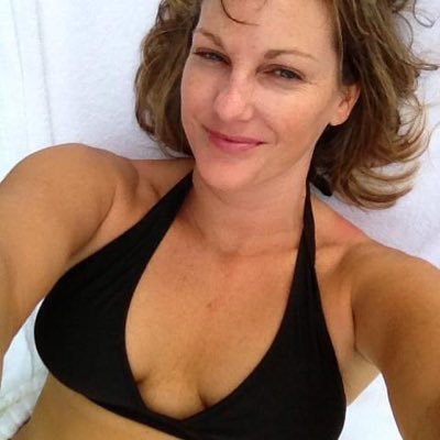 lalwahoo's profile picture. I'm your typical girl-next-door type ...at least, that's what my neighbor says.