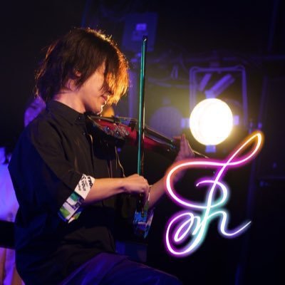 Violinis_Ton's profile picture. 紫エレキバイオリン「Bridge Violins」使い オケ・ジャズ・バンドでバイオリンを弾いています。演奏、rec、採譜の相談承ります。最近はロゴや動画も作る / アートリエージュ(@artrie_zyu） / ザネイトンケ(@zanaetonke)バンド対応型ストリングス→ @tnst_links