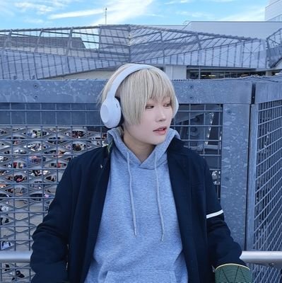 成人済20↑/一応7年目/中部地方/最近加工厨になり始めてる/本垢→@ajycCi7LMX6pJzS
イラスト垢→@9jMvB3FA9epMZyB
鍵垢なんでも許せる方おいで→@kudaranaiAchan