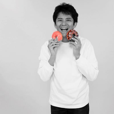 530RYm's profile picture. ※全てのポストは組織意見ではなく、あくまでも個人の感想です｜県庁環境行政職主任｜公害対策｜脱炭素社会推進｜リサイクル｜廃棄物問題｜医療費削減｜未病｜趣味🔤📘🧠🪲🎤🎸