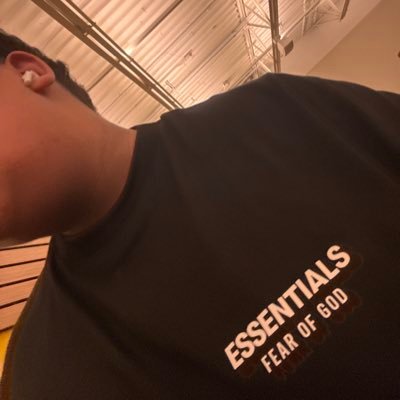 RomanMarti15763's profile picture. 