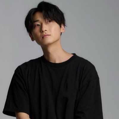 青二プロ所属 声優/ナレーターの新井良平です!主な弱点は足底。温暖な気候が好きです。半袖短パンで生きていたい。趣味用→🦋https://t.co/Du5meInYQK
