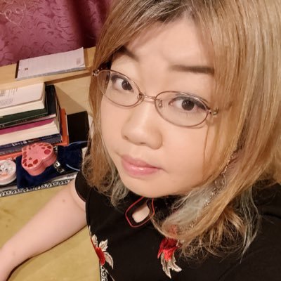 天野桃花(あまのとうか)、専業占い師 🔮💭手相から生年月日まで幅広く鑑定しています 月・木・金・土・日は横浜中華街の占い館老上海 不定期火曜日 千葉の占いのアリーナ千葉NT 隔週水曜日 占いのアリーナNC新浦安 第一・二週 金曜日 占いのアリーナ錦糸町マルイで 出演中