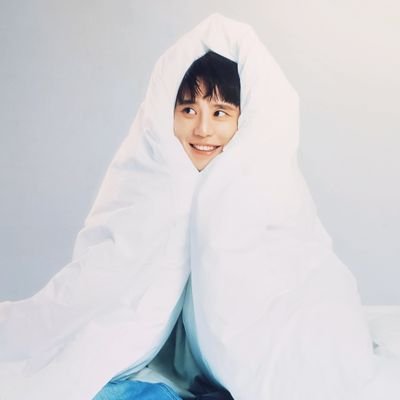 “팬들에 대한 나의 불안, 나에 대한 팬들의 응원이 맞물리는 매 순간이 기적같다” 언감언순🙏🏼가가오오🌟유일무이👍🏼only XIA❤️
코코넛맛🥥 솜샤탕입니다!!ㅎ