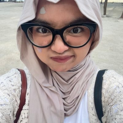 dundudidam's profile picture. build a pillow barricade so the ghost can’t get to me.