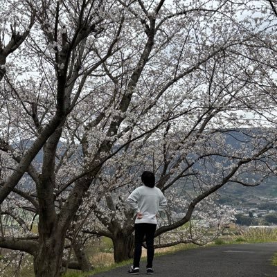 「子供との時間を大切にしたい」人のサポーター|脱公務員でフリーランス|息子は小中を不登校|将来息子と一緒にビジネスするのが目標|ブログ記事総数100記事以上|ビジネスの基本を発信|好きな時間に好きな場所での働き方を獲得|子供が釣り好き🎣 子供との時間をつくる🔻何から始めたら分からない方無料相談受付中🔻※勧誘お断り