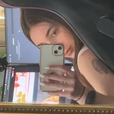 edenrowee's profile picture. 👩‍❤️‍💋‍👨👩‍❤️‍💋‍👩