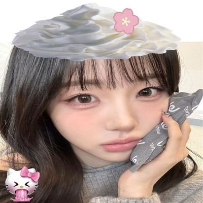 mikusbites's profile picture. 20 ⊹ kpop jpop ♰ virtual angel —*☆