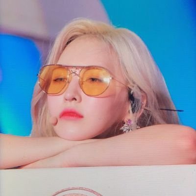 SONE x ReVeluv x MIDZY | TaeNy x WenRene x Ryeji | 有一種甜好比太妮 | 有一種愛似是粉藍 | 叮咚快一起去札幌 | 💗💛💙💚💜 | 🖤🌼 | 🏳️🌈❤️🐸 |咪擊分身之術👉🏻 @woomii43