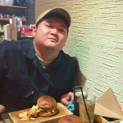 Yusuke927817802's profile picture. 食べるの大好き！