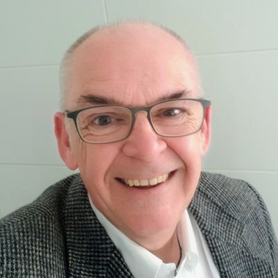 Husband, Dad, Grandad, Disciple & Pastor. Based in beautiful Stroud, Gloucestershire. Love good bread, burgers, pies, pasties, puds, pizzas, pints & CAKE!