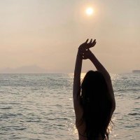 𝓬 (@apresentfact) 's Twitter Profile