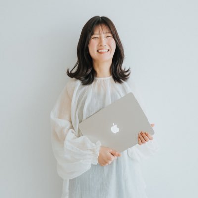 musubi__design's profile picture. あなたの言葉や想いを丁寧に紡ぎ、「伝わるデザイン」として形にします𓍯｜ロゴ・チラシ・名刺・ショップカード・HP制作etc ｜制作実績100件以上｜ Illustrator ｜ Studio ｜ 制作受付 10月以降：◯｜無料相談OK！ご依頼はDMまで✉️▶︎https://t.co/opSx9oyBo4