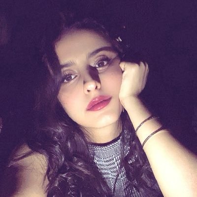 elahe_dn's profile picture. از کجا آمده‌ام آمدنم بهره چه بود؟