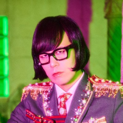 「病気の皆さんこんばんは」 アーバンギャルド@urbangardestaffのヴォーカル。音楽家、詩人ときどき俳優。#TOKYOPOPTOUR 開催中。中島らも原作・主演映画 #デコチン 4/26より全国順次公開。ソロは @loveharassment 。天才てれびくん超次元帝国清掃課地球係天馬係長だったそうです。