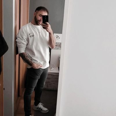 Que pase lo que tenga que pasar, que sea lo que tenga que ser y que se muera quien se tenga que morir.