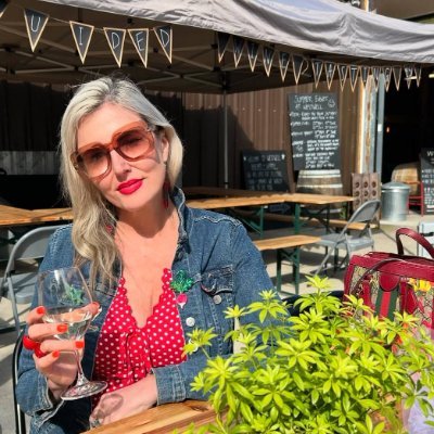 Hi, I'm Nancy
TV presenter, Lover of all things fabulous ❤️Fashion and Beauty Influencer 👗💄