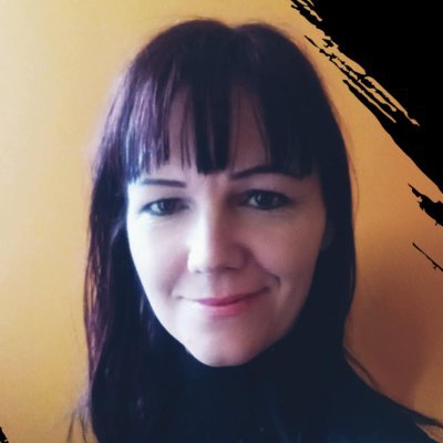 I'm Andrea Duka, a 43-year-old single mum from Hungary, resolved to move to Ireland. Now stuck in the 17th century, writing historic romances.