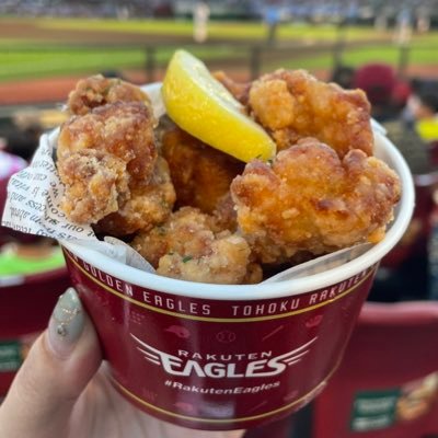 年間50試合以上観戦する限界社会人が、楽天モバイルパーク宮城のスタジアムグルメについて呟きます。語彙力はありません。たまに遠征先のスタグルも紹介します。まだ見ぬコスパ◎飯を求めて… #炭酸の球場飯日記