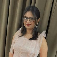 Mansi | Author | Book Influencer (@whatmansireads_) Twitter profile photo