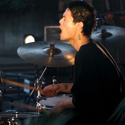 踊ってばかりの国/SAD EXPRESS
drummer
焼き芋ファン
ドラムレッスンもやってます
skmtwkupdrms@gmail.com
