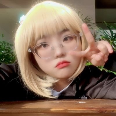 『2n,🇰🇷오타쿠女,보정多』
🔥걍 잡다하게 버닝중🔥
웹툰. 웹소설 등등 좋아함💕
그외 잡다하게 덕질중❣
「디엠.팔로우 오류있음.멘션주세요」
