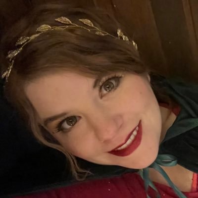 Mommy. Kids (4) and 3 cats. Wifey to hunky human man. RN. Poet. Crafts. DIY. Painter. Swiftie since Debut Era. Gillette N2/IndyN3