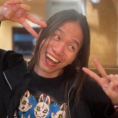 BABYMETALファン活動用サブ垢です。
自分で撮ったファンカムのうちお気に入りのものやビュー数が多かったものをハイライトにまとめています → https://t.co/urIn9z5bLJ
安全のため、公式の動画や画像・Blu-rayからの盗用が多い方はブロックする運用にしています。