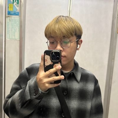 三峽 / NCUT M.L.A / 一🐱一🐳 / ISFJ / 替代役 / 무무 / @wesley091765164 的卡皮巴拉 / 左撇子 /小水豚豆仔粉