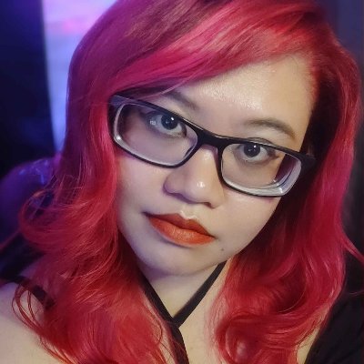 🇵🇭🇸🇪 🔶 ISTP-A 🔶 Variety streamer 🔶 mostly Warframe and VALORANT, occasionally indie games 🔶 Iziarawr's Dinosty 🔶 business: steffaninang@gmail.com