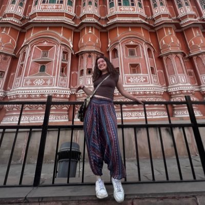 almdudlerqueen's profile picture. Heimat ist kein Ort, sondern ein Gefühl. RYE Österreich 2016-17🇦🇹 भारत 2018-19🇮🇳