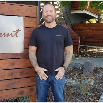 building better future and helping others do the same | CEO @Acquiredfininacing.com